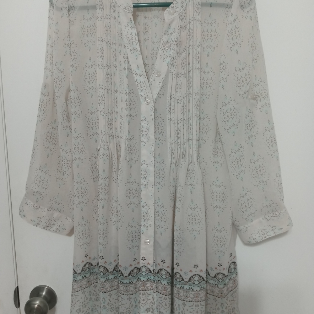 American rag cia Sheer Floral Paisley Long sleeve Button Down Tunic